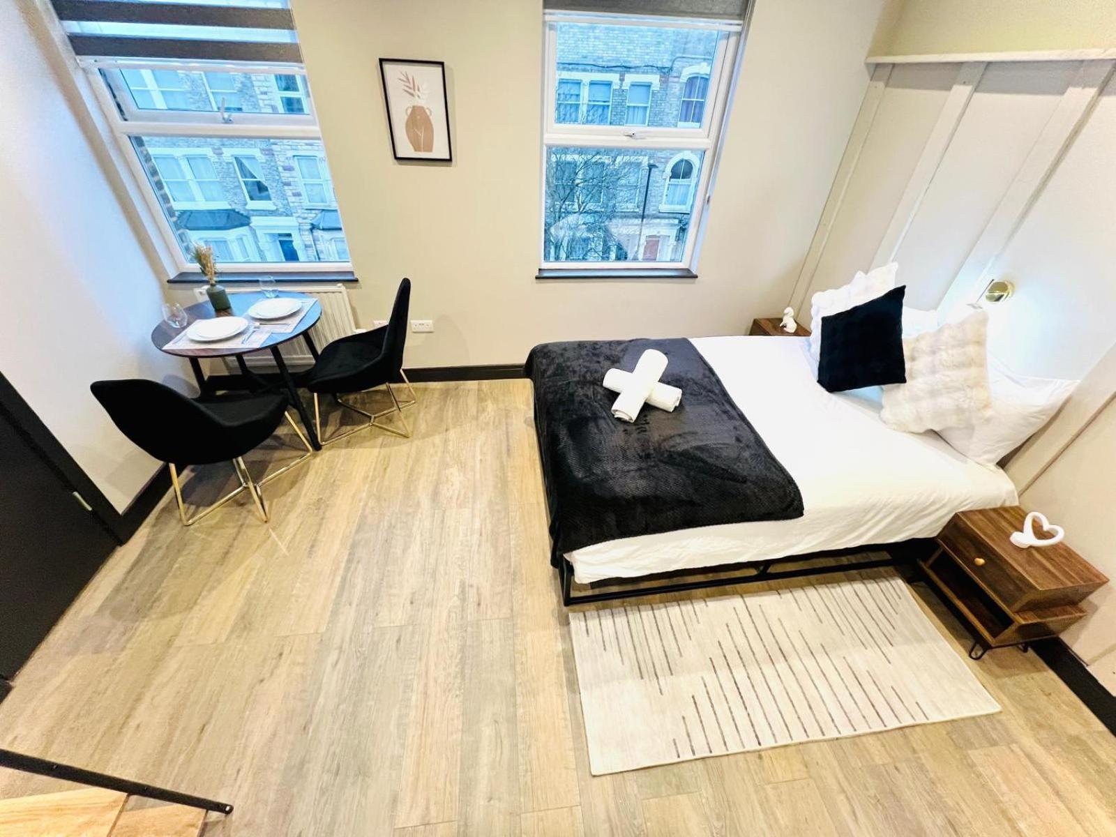 London 72 City Center Studio Top Location I Экстерьер фото